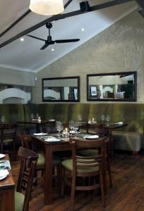 ferrymans tavern in waterfront