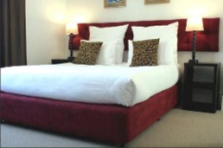 4 on varneys guesthouse in green point